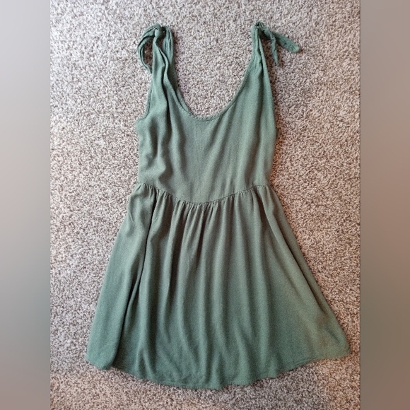 Woman size small dress - Picture 5 of 7